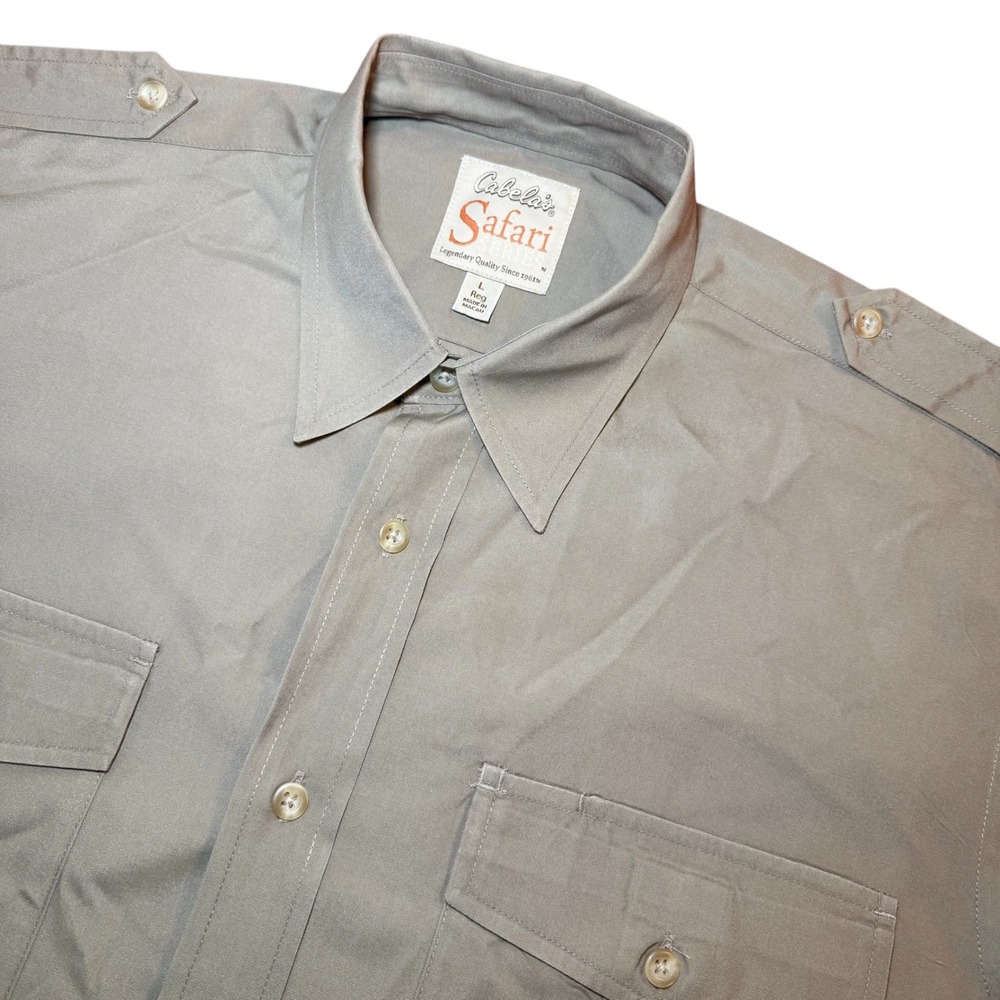 Cabelas Safari Series Mens Large Khaki Short Sleeve Button Up Epaulet Shirt